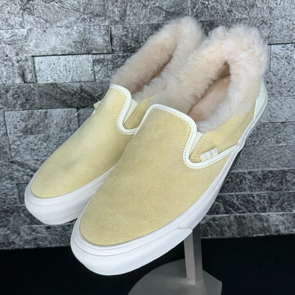 Vans Classic Slip On LX ‘Pampas’ - M10.5/W12